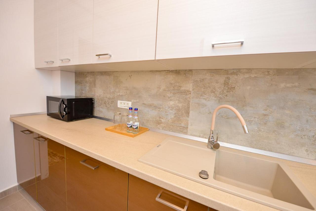 Sofia Cozy Apartment - Underground Private Parking Bucarest Exterior foto