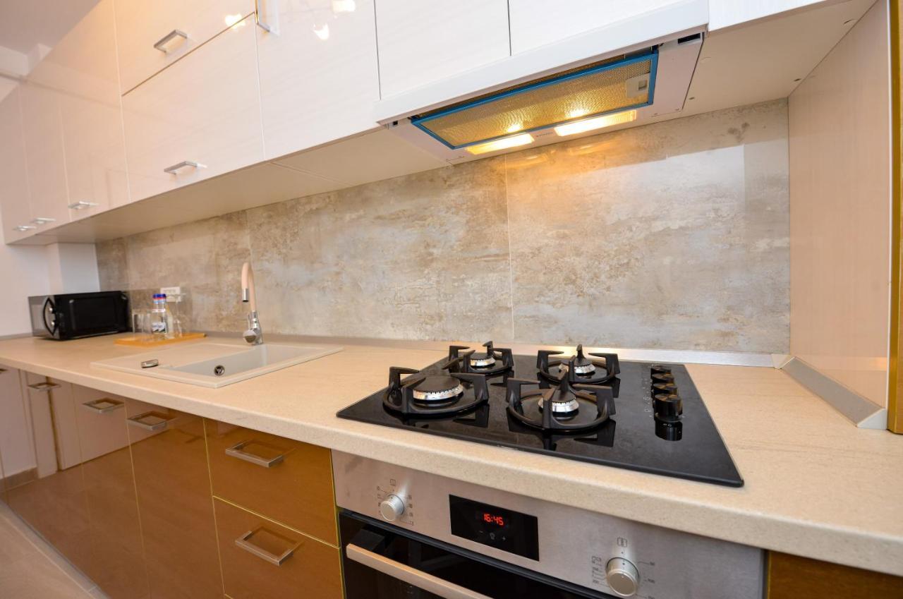 Sofia Cozy Apartment - Underground Private Parking Bucarest Exterior foto