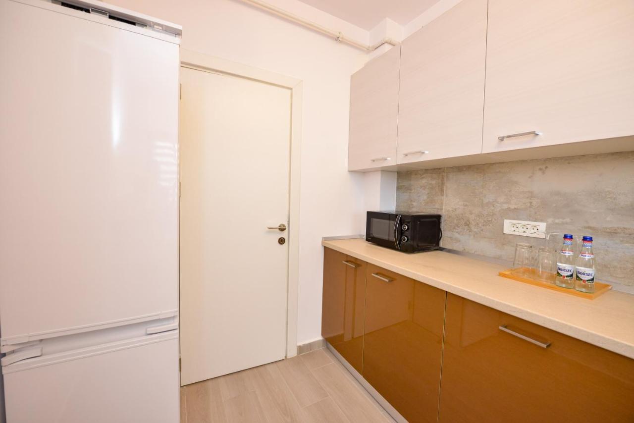 Sofia Cozy Apartment - Underground Private Parking Bucarest Exterior foto