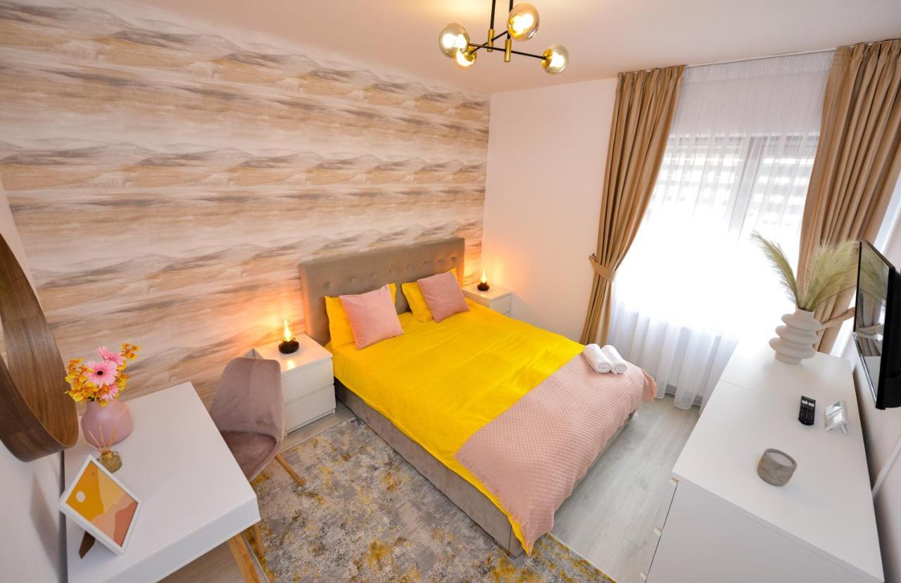 Sofia Cozy Apartment - Underground Private Parking Bucarest Exterior foto