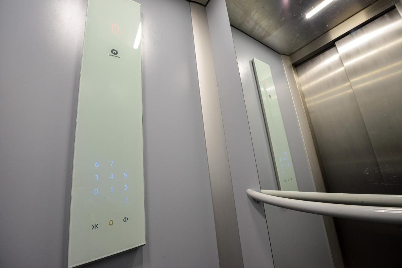 Sofia Cozy Apartment - Underground Private Parking Bucarest Exterior foto