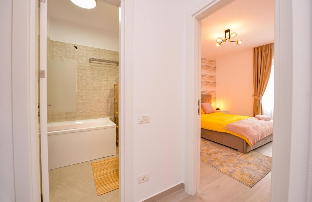 Sofia Cozy Apartment - Underground Private Parking Bucarest Exterior foto