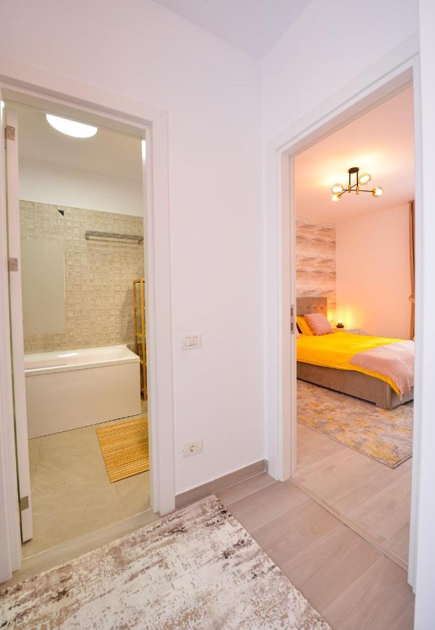 Sofia Cozy Apartment - Underground Private Parking Bucarest Exterior foto